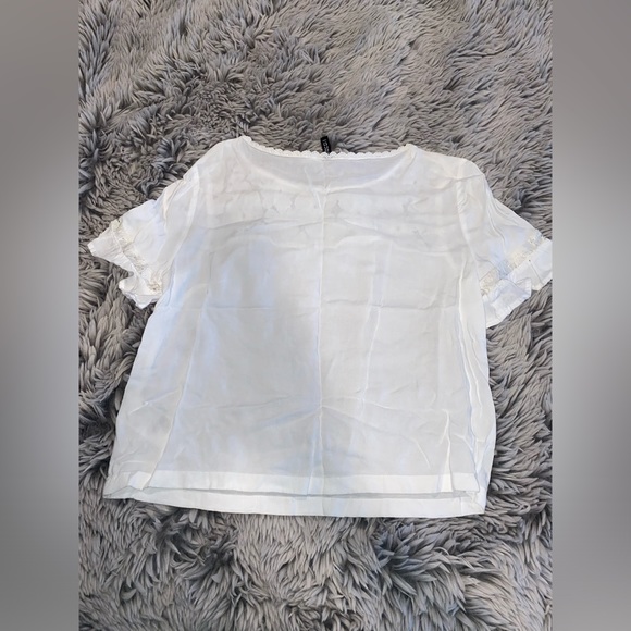 Top - Picture 2 of 5